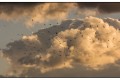 envolée dans les nuages